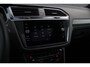 Volkswagen Tiguan 1.5 TSI R-Line | Panoramadak | Trekhaak | Camera | Stoelverwarming |
