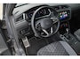 Volkswagen Tiguan 1.5 TSI R-Line | Panoramadak | Trekhaak | Camera | Stoelverwarming |