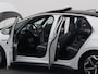 Volkswagen ID.3 First Plus 58 kWh | CAMERA | ADAPTIVE | SCHUIFDAK | STOEL- EN STUURVERW.