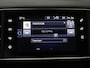 Peugeot 308 1.2 PureTech Allure | Panoramadak | Trekhaak | Camera | Navigatie | Full LED | Parkeerhulp | Climate control | Bluetooth | Cruise control | Getint glas