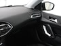 Peugeot 308 1.2 PureTech Allure | Panoramadak | Trekhaak | Camera | Navigatie | Full LED | Parkeerhulp | Climate control | Bluetooth | Cruise control | Getint glas