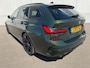 BMW 3-Serie Touring 330e High Individual M pakket LASER PANO ACC DODEHOEK CARBON TREKHAAK AMBIENT BLACKLINE