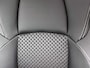 Toyota Yaris 1.5 Hybrid 130 Executive | BTW Voertuig | Dodehoek detectie | Stoel+Stuurverwarming | Parkeersensoren voor+achter | draadloze lader telefoon | Cruise Control Adaptive | Climate Control | Apple CarPlay/Android Auto |