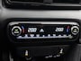Toyota Yaris 1.5 Hybrid 130 Executive | BTW Voertuig | Dodehoek detectie | Stoel+Stuurverwarming | Parkeersensoren voor+achter | draadloze lader telefoon | Cruise Control Adaptive | Climate Control | Apple CarPlay/Android Auto |