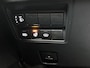 Toyota Yaris Cross 1.5 Hybrid 115 Dynamic Comfort pack | BTW Voertuig | Dodehoek detectie | Stoel+Stuurverwarming | Parkeersensoren voor+achter | draadloze lader telefoon | Cruise Control Adaptive | Climate Control | Apple CarPlay/Android Auto |
