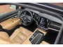 Volvo V90 Cross Country T6 AWD Pro | Massagestoelen Geventileerd | Bowers & Wilkins | 360 Graden Camera | Panoramadak | Adaptieve Cruise Control | Apple Carplay/ Andoid Auto | Gelamineerde Zijruiten | Standkachel