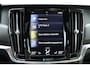 Volvo V90 Cross Country T6 AWD Pro | Massagestoelen Geventileerd | Bowers & Wilkins | 360 Graden Camera | Panoramadak | Adaptieve Cruise Control | Apple Carplay/ Andoid Auto | Gelamineerde Zijruiten | Standkachel
