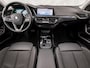 BMW 1-Serie 118i Sport Automaat (VIRTUAL COCKPIT, DEALER ONDERHOUDEN, NAP, APPLE CARPLAY, GROOT NAVI, LEDER, SPORTSTOELEN, PARKEERSENSOREN, CRUISE, NIEUWSTAAT)
