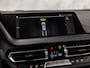 BMW 1-Serie 118i Sport Automaat (VIRTUAL COCKPIT, DEALER ONDERHOUDEN, NAP, APPLE CARPLAY, GROOT NAVI, LEDER, SPORTSTOELEN, PARKEERSENSOREN, CRUISE, NIEUWSTAAT)