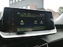 Peugeot 2008 1.2 PureTech Blue Lease Allure Navi-Carplay Led Stoelverwarming 360-Camera 3D-Cockpit