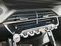 Peugeot 2008 1.2 PureTech Blue Lease Allure Navi-Carplay Led Stoelverwarming 360-Camera 3D-Cockpit