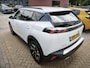 Peugeot 2008 1.2 PureTech Blue Lease Allure Navi-Carplay Led Stoelverwarming 360-Camera 3D-Cockpit