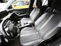 Peugeot 2008 1.2 PureTech Blue Lease Allure Navi-Carplay Led Stoelverwarming 360-Camera 3D-Cockpit