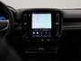 Volvo XC40 Recharge P8 AWD R-Design | Automaat | Apple Carplay / Android Auto | Harman/Kardon | Panoramadak | Stoelverwarming | Stuurverwarming |