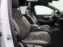 Volvo XC40 Recharge P8 AWD R-Design | Automaat | Apple Carplay / Android Auto | Harman/Kardon | Panoramadak | Stoelverwarming | Stuurverwarming |