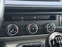 Volkswagen Transporter 2.0 TDI 111 PK HIGHLINE / STARLIGHT BLUE METALLIC / L2H1 / TREKHAAK / CAMERA / CRUISE / AIRCO