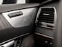 Volvo XC90 2.0 T8 Recharge AWD Plus Bright 7 Persoons 456Pk Automaat (ULTIMATE DARK, PANORAMADAK, LUCHTVERING, BOWERS&WILKINS, ALCANTARA HEMELBEKLEDING, HEAD-UP DISPLY, MEMORY SEATS, 360 CAMERA, STOELVENTILATIE, TREKHAAK, NIEUWSTAAT)