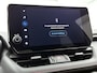 Toyota RAV4 2.5 Plug-in Hybrid AWD Style | BTW Voertuig | Stoelverwarming | Parkeersensoren voor+achter | Elektrische achterklep | Elektrisch verstelbare stoel | Cruise Control Adaptive | Apple CarPlay/Android Auto | 1500KG Trekgewi
