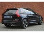 Volvo XC60 2.0 T6 Plug-in hybrid AWD Ultra Black Edition | Luchtvering | Panoramisch schuif-/ kanteldak | Bowers & Wilkins | Gelamineerde zijruiten | Geventileerde voorstoelen | Massage functie op de voorstoelen | 22 inch. lichtmetalen velgen | Extra getint glas | Head up display | Volvo guard | Elektrisch verstelbare voorstoelen met geheugenfunctie | 360 graden camera | Stoel-/ stuurwielverwarming | Verwarmde achterbank | Pilot assist | BLIS | Apple carplay/ Android auto
