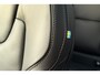 Volvo XC60 2.0 T6 Plug-in hybrid AWD Ultra Black Edition | Luchtvering | Panoramisch schuif-/ kanteldak | Bowers & Wilkins | Gelamineerde zijruiten | Geventileerde voorstoelen | Massage functie op de voorstoelen | 22 inch. lichtmetalen velgen | Extra getint glas | Head up display | Volvo guard | Elektrisch verstelbare voorstoelen met geheugenfunctie | 360 graden camera | Stoel-/ stuurwielverwarming | Verwarmde achterbank | Pilot assist | BLIS | Apple carplay/ Android auto