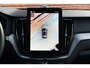 Volvo XC60 2.0 T6 Plug-in hybrid AWD Ultra Black Edition | Luchtvering | Panoramisch schuif-/ kanteldak | Bowers & Wilkins | Gelamineerde zijruiten | Geventileerde voorstoelen | Massage functie op de voorstoelen | 22 inch. lichtmetalen velgen | Extra getint glas | Head up display | Volvo guard | Elektrisch verstelbare voorstoelen met geheugenfunctie | 360 graden camera | Stoel-/ stuurwielverwarming | Verwarmde achterbank | Pilot assist | BLIS | Apple carplay/ Android auto