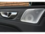 Volvo XC60 2.0 T6 Plug-in hybrid AWD Ultra Black Edition | Luchtvering | Panoramisch schuif-/ kanteldak | Bowers & Wilkins | Gelamineerde zijruiten | Geventileerde voorstoelen | Massage functie op de voorstoelen | 22 inch. lichtmetalen velgen | Extra getint glas | Head up display | Volvo guard | Elektrisch verstelbare voorstoelen met geheugenfunctie | 360 graden camera | Stoel-/ stuurwielverwarming | Verwarmde achterbank | Pilot assist | BLIS | Apple carplay/ Android auto