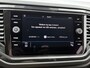Volkswagen T-Roc 1.5TSI 150pk Sport | 18" LMV | App-connect | Elektrische Achterklep | LED koplampen | Sportstoelen |