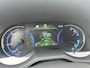 Toyota RAV4 2.5 Plug-in Hybrid AWD Style 1500 KG treklast Stoelverwarming Parkeer Dodehoek sensoren