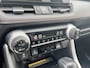 Toyota RAV4 2.5 Plug-in Hybrid AWD Style 1500 KG treklast Stoelverwarming Parkeer Dodehoek sensoren