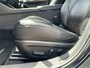 Mazda 3 Sedan Skyactiv-X 186pk Luxury | Leer | Bosé Audio | HUD | Trekhaak 1300kg |