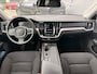Volvo V60 B3 AUT8 163PK Momentum Advantage | Sport Pack | 19" Lichtmetalen velgen | Glossy Black exterieurdetails | Extra getint glas | Verwarmde voorstoelen & stuurwiel | Apple CarPlay/Android Auto | Cruise Control | Sensus full map navigatie | Pebble Grey Metallic lak | Electroinic Climate Control | Park Assist achter