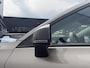 Volvo V60 B3 AUT8 163PK Momentum Advantage | Sport Pack | 19" Lichtmetalen velgen | Glossy Black exterieurdetails | Extra getint glas | Verwarmde voorstoelen & stuurwiel | Apple CarPlay/Android Auto | Cruise Control | Sensus full map navigatie | Pebble Grey Metallic lak | Electroinic Climate Control | Park Assist achter