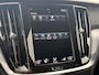 Volvo V60 B3 AUT8 163PK Momentum Advantage | Sport Pack | 19" Lichtmetalen velgen | Glossy Black exterieurdetails | Extra getint glas | Verwarmde voorstoelen & stuurwiel | Apple CarPlay/Android Auto | Cruise Control | Sensus full map navigatie | Pebble Grey Metallic lak | Electroinic Climate Control | Park Assist achter