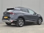 Kia Sportage 1.6 T-GDi Hybrid DynamicPlusLine / Dealer onderhouden / Trekgewicht 1650 kg / Elektrische achterklep / Harman/Kardon Audio Systeem / Glazen schuif- en kanteldak / Rondomzicht camera / Stuur- Stoel & Achterbank verwarming / Adaptief cruise control / Stoelventilatie /