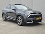 Kia Sportage 1.6 T-GDi Hybrid DynamicPlusLine / Dealer onderhouden / Trekgewicht 1650 kg / Elektrische achterklep / Harman/Kardon Audio Systeem / Glazen schuif- en kanteldak / Rondomzicht camera / Stuur- Stoel & Achterbank verwarming / Adaptief cruise control / Stoelventilatie /