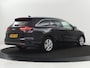 Kia Ceed 1.5 T-GDi DynamicPlusLine | Stoelverwarming | Adaptive cruise | Camera | Carplay | Half leder | Stuurverwarming | Navigatie | Full LED | Side Assist | Climate control | Parkeerhulp | Keyless | Elektrische klep