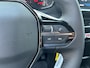 Peugeot 2008 1.2 Turbo 100 PK Active Pack | Navigatie Via Telefoon | Camera | Parkeersensoren Achter | Cruise Control | Climate control | LED Dagrijverlichting |