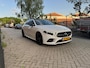Mercedes-Benz A-klasse AMG Pakket | 1e Eigenaar | NAP | Panoramadak | Burmester | 360° Camera | Adaptieve Cruise Control