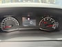Peugeot 2008 1.2 Turbo 100 PK Active Pack | Hoge Instap | Achteruitrij-Camera | LED-Dagrijverlichting | Stoelverwarming | Apple-Carplay | Climate Control | Dealer Onderhouden | Cruise Control |