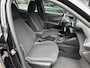 Peugeot 2008 1.2 Turbo 100 PK Active Pack | Hoge Instap | Achteruitrij-Camera | LED-Dagrijverlichting | Stoelverwarming | Apple-Carplay | Climate Control | Dealer Onderhouden | Cruise Control |