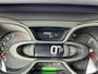 Renault Captur 1.3 TCe 150 EDC Version S | Afn. Trekhaak | Navigatie | Android Auto | Easy Park Assist | Climate Control | Blindspot | Achteruitrijcamera | Parkeersensoren V+A | Reservewiel