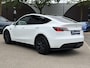 Tesla Model Y Y Long Range RWD 75 kWh SOH 97% |26.000KM! | AFNEEMBARE TREKHAAK| RESTERENDE ALGEMENE FABRIEKSGARANTIE TESLA T/M 02-2029 OF 80.000KM| ACCU + AANDRIJFLIJN T/M 02-2033/ 192.000KM| RIJKLAAR GELEVERD