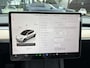 Tesla Model Y Y Long Range RWD 75 kWh SOH 97% |26.000KM! | AFNEEMBARE TREKHAAK| RESTERENDE ALGEMENE FABRIEKSGARANTIE TESLA T/M 02-2029 OF 80.000KM| ACCU + AANDRIJFLIJN T/M 02-2033/ 192.000KM| RIJKLAAR GELEVERD