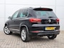 Volkswagen Tiguan 1.4 TSI R-Line LED PDC Alcantara Trekhaak Navi