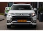 Mitsubishi Outlander 2.4 PHEV Intense+ Plug in Hybride | Stoel verwarming | Camera