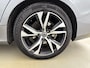Volvo V60 B4 R-Design | 18" | Trekhaak | Elektr. verst. best. Stoel | Adaptieve Cruise | BLIS | Keyless | Elektr. Achterklep