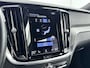 Volvo V60 B4 R-Design | 18" | Trekhaak | Elektr. verst. best. Stoel | Adaptieve Cruise | BLIS | Keyless | Elektr. Achterklep