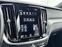 Volvo V60 B4 R-Design | 18" | Trekhaak | Elektr. verst. best. Stoel | Adaptieve Cruise | BLIS | Keyless | Elektr. Achterklep