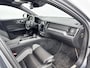Volvo V60 B4 R-Design | 18" | Trekhaak | Elektr. verst. best. Stoel | Adaptieve Cruise | BLIS | Keyless | Elektr. Achterklep