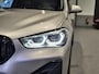BMW X1 xDrive25e High Executive Sportline | Bruin leder | Camera | HUD | Trekhaak | 4x4